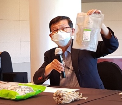 김주영 보건의료정책실 한의약산업과장이 “한약재는 자연재배돼 합성의약품처럼 규격품 품질이 모두 동일하지 않으므로 제도적으로 보완이 필요하다”고 강조했다.