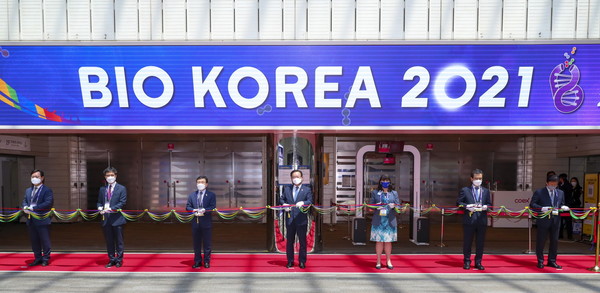 '바이오코리아 2021'이 9일 서울 코엑스에서 개막했다.