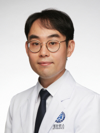 Profesor Jeong Seok-jong del Hospital de Cesantías de Yongin